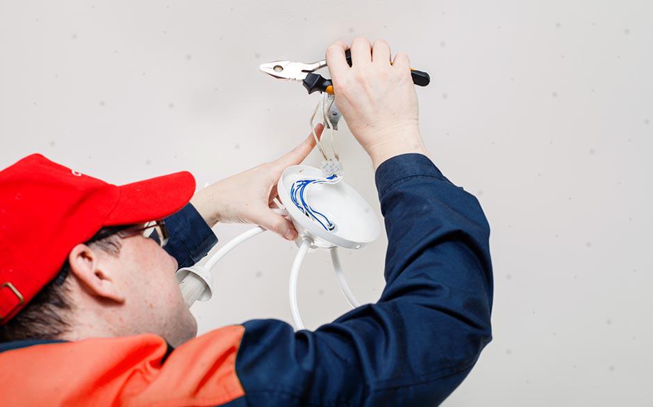 électricien installateur Paris 12